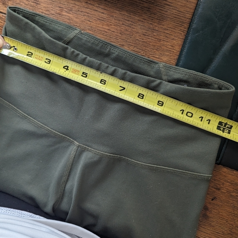 Old Navy Elevate 7/8 Leggings Go Dry Mesh-Splice Olive Compression Legging - Picture 6 of 7